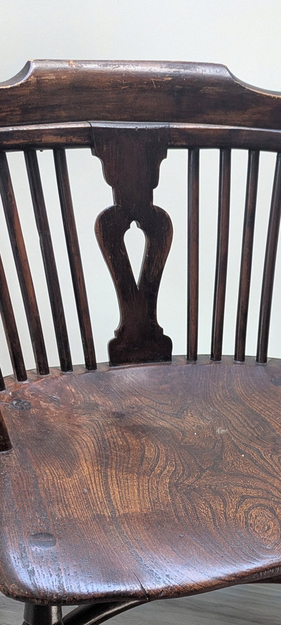 Image 1 of Antique English 'Smokers Bow' Windsor armchair – Elm and ash – England, ca. 1860-1880
