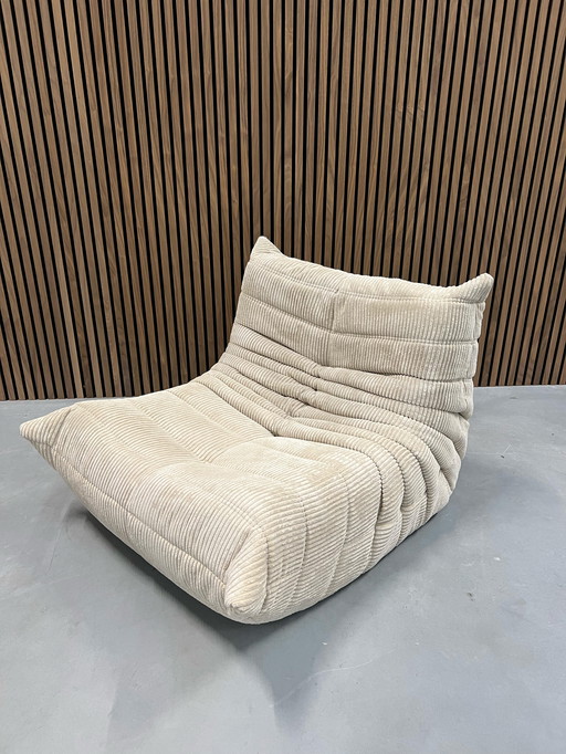 Ligne Roset Togo Curduroy/Ribstof Beige