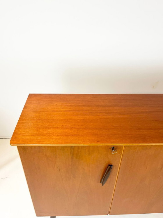 Image 1 of Scandinavisch Teak Dressoir