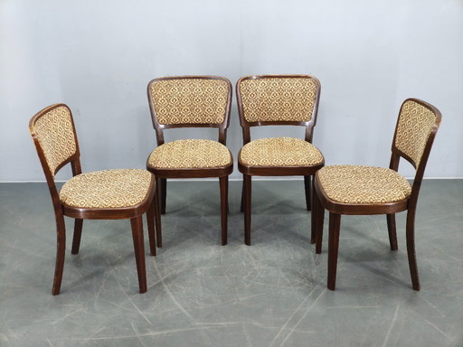 Set di 4 sedie da pranzo Thonet, Cecoslovacchia, anni '40