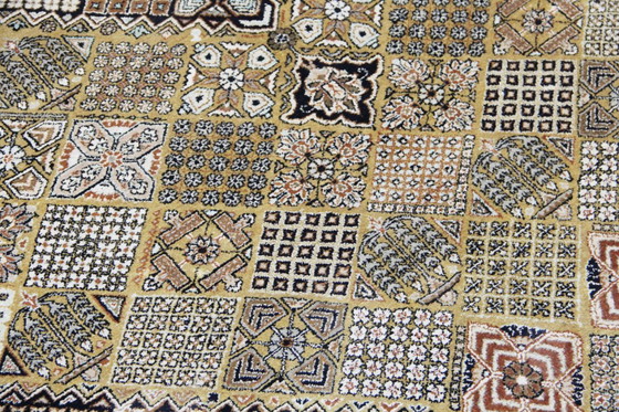 Image 1 of Tappeto persiano Ghom/Qom 100% seta, design classico antico, annodato a mano, 210 x 140 cm