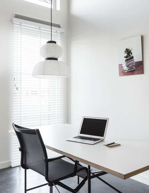 Egon Eiermann desk - Richard Lampert design classic