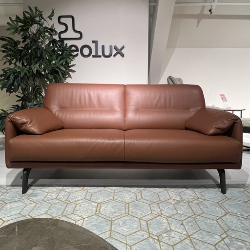 LEOLUX - BORA BALANZA 2.5 SEAT SOFA IN LEATHER