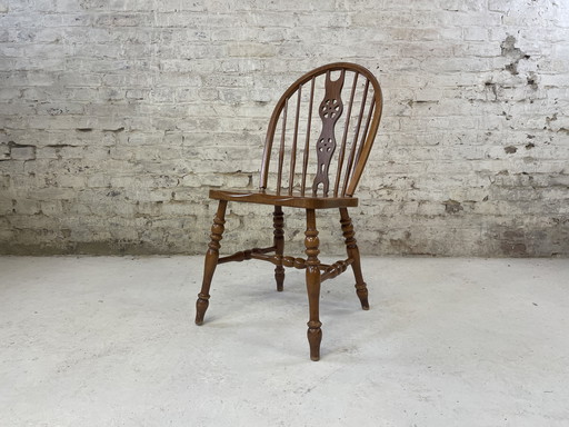 4 chaises Windsor Wheelback de style rustique