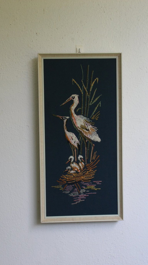 Bild 2 Reiher oder Kraniche im Schilf mit Küken im Nest handgestickt