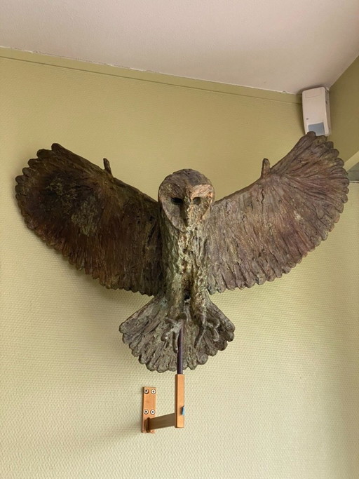 Owl sculpture by Erwin Peeters