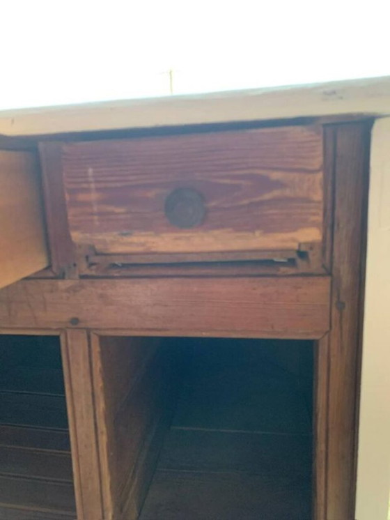 Image 1 of Contatore bianco con meccanismo per monete in ottone