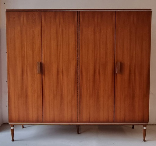 Mid Century kledingkast
