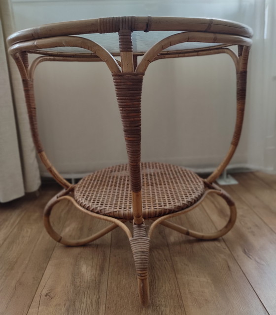 Image 1 of Rattan Table Table Rohe Noordwolde clouded glass
