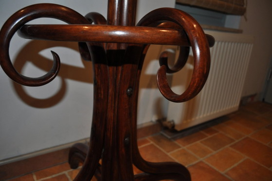 Antique Restored Hungarian Standing Coat Rack from Thonet – Leather, Wood (photo 6 of 8)