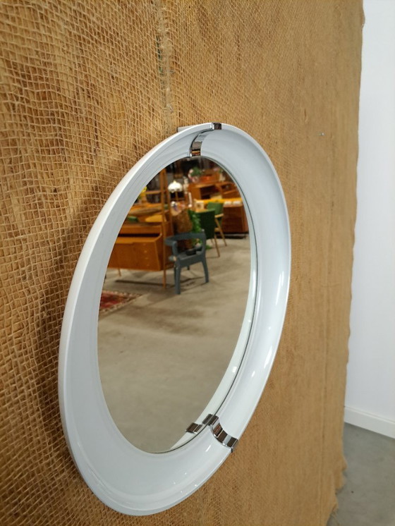 Image 1 of Ovale ronde witte kunststof spiegel met chroom