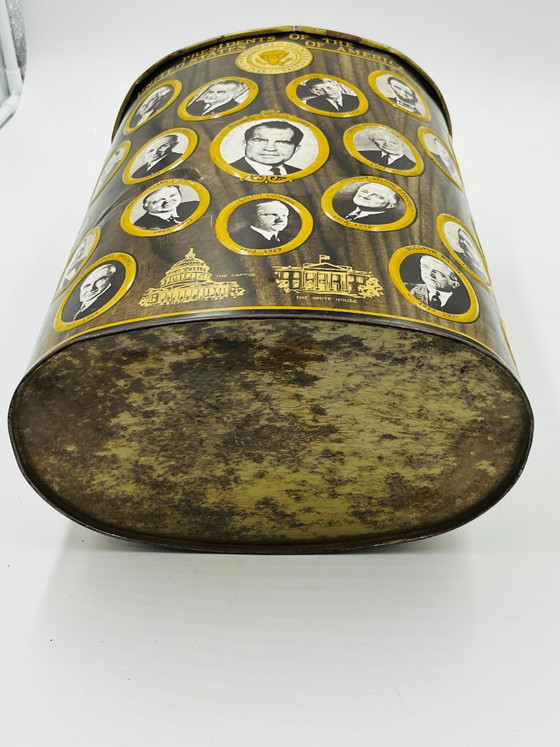 Cestino per la carta straccia vintage in metallo di J.L. Clark, Presidents – JL Clark, Oggetti decorativi (photo 12 of 15)