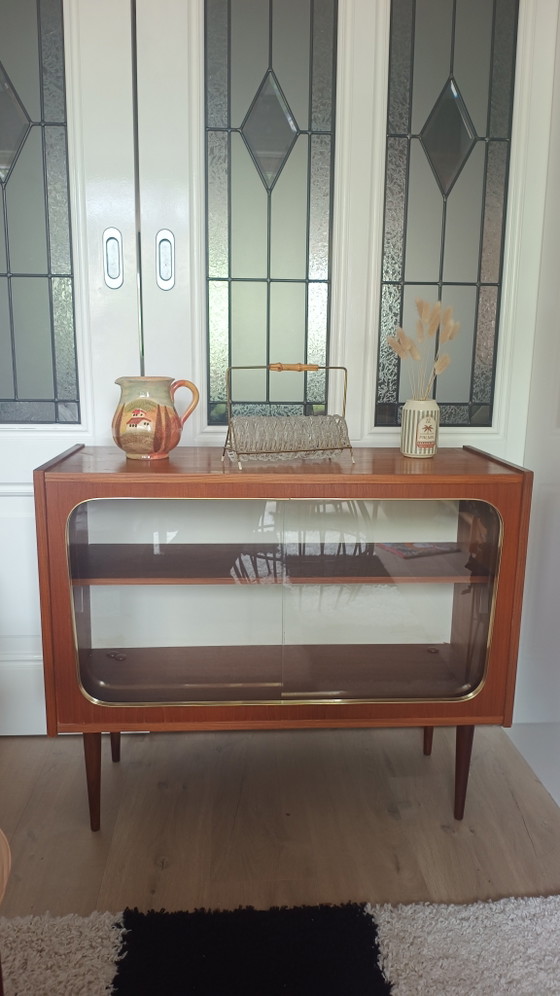 Image 1 of Vintage mid-century vitrinekastje / drankkastje in teak