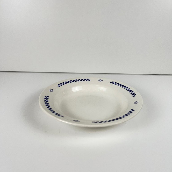 Image 1 of Set di 7 piatti fondi Lustucru, motivo a scacchiera blu, 1950/80