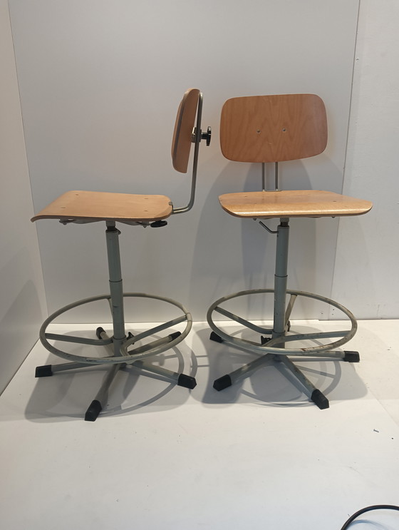Image 1 of Industrial stools, 4 ways adjustable