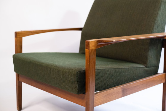 Image 1 of Mid-Century Loungesessel aus Holz und grünem Stoff