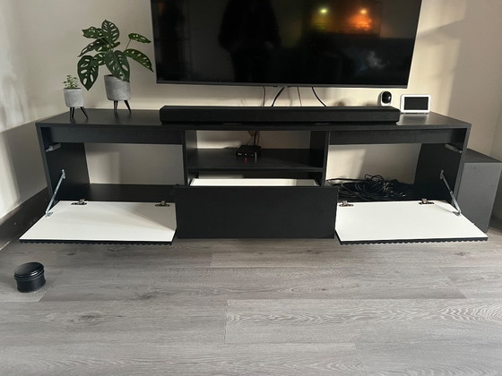 Image 1 of Mueble de TV negro