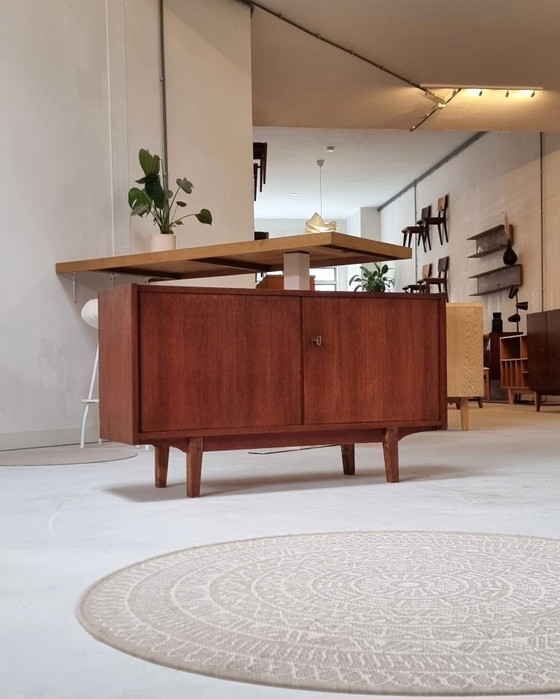 Image 1 of Sideboard aus der Mitte des Jahrhunderts