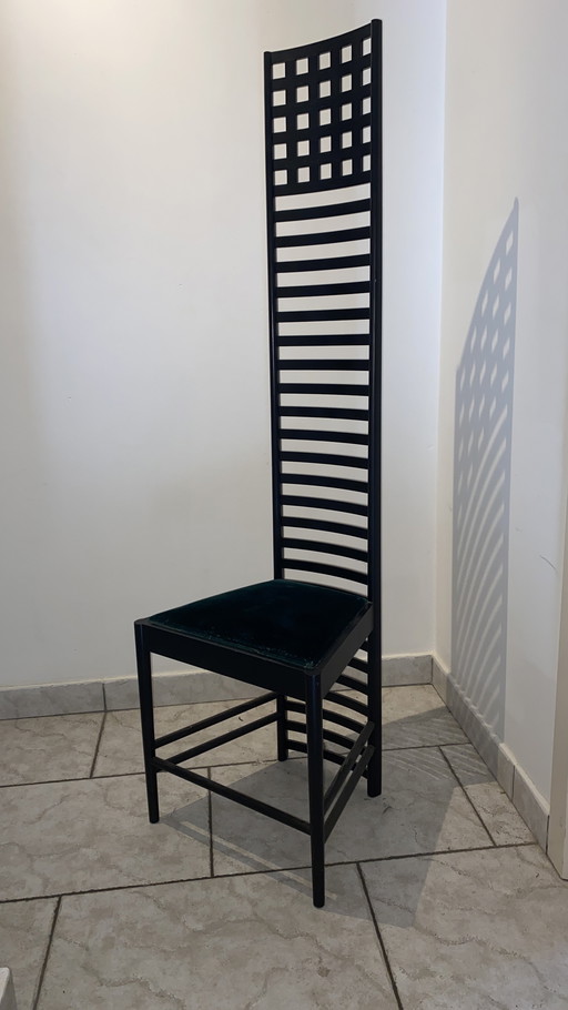 Cassina Hill House Chair designed by Macintosh, including original papers and proof of originality. Slight damage. Never sat on.