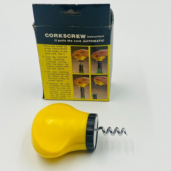 Sacacorchos Automático Pop Amarillo – Accesorios de mesa, Plástico (photo 4 of 6)