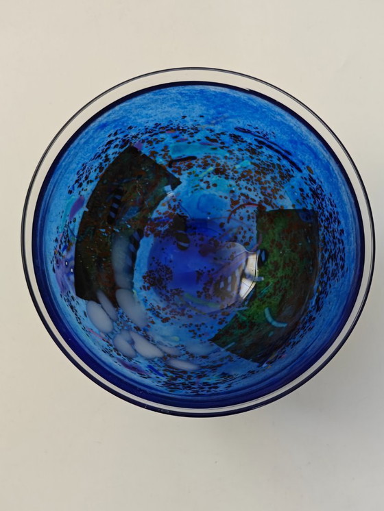 Image 1 of Bol satellite Kosta Boda bleu Bertil Vallien