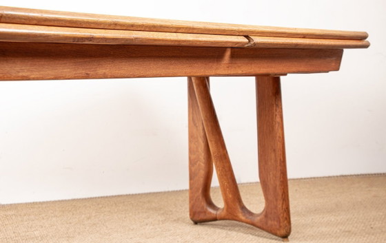 Image 1 of Très grande table de repas extensible, 320 cm, en chêne par Guillerme et Chambron pour Votre Maison 1960.