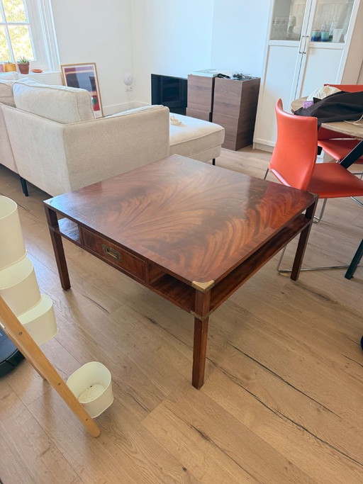 Mesa de centro de estilo militar vintage – Madera y latón – Aprox. 100 x 100 cm – salontafels, Wood