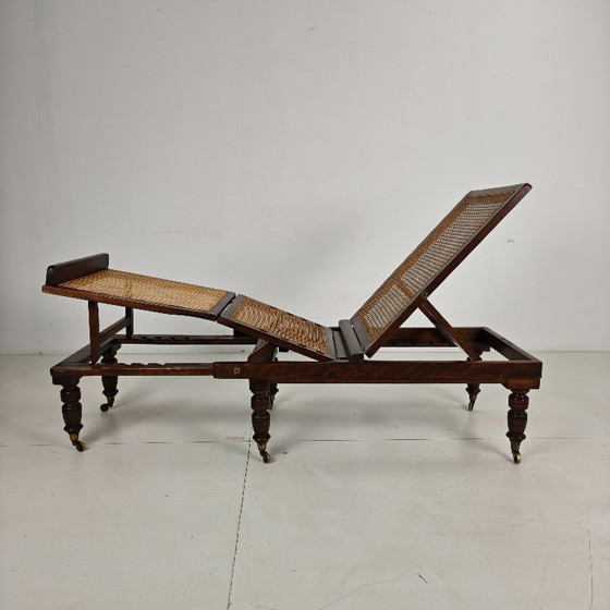 Lit de campagne anglais en chêne de la fin du XIXe siècle avec sangles en rotin d'origine – Banquettes, Wood (photo 5 of 9)