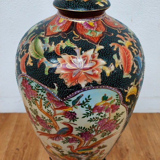Image 1 of Antique vase lamp, Chinese table lamp, porcelain bedside lamp