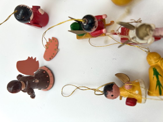 Image 1 of Grande collection de décorations de Noël artisanales – environ 100 pièces – bois, paille et tissu – datant des années 1970-1990