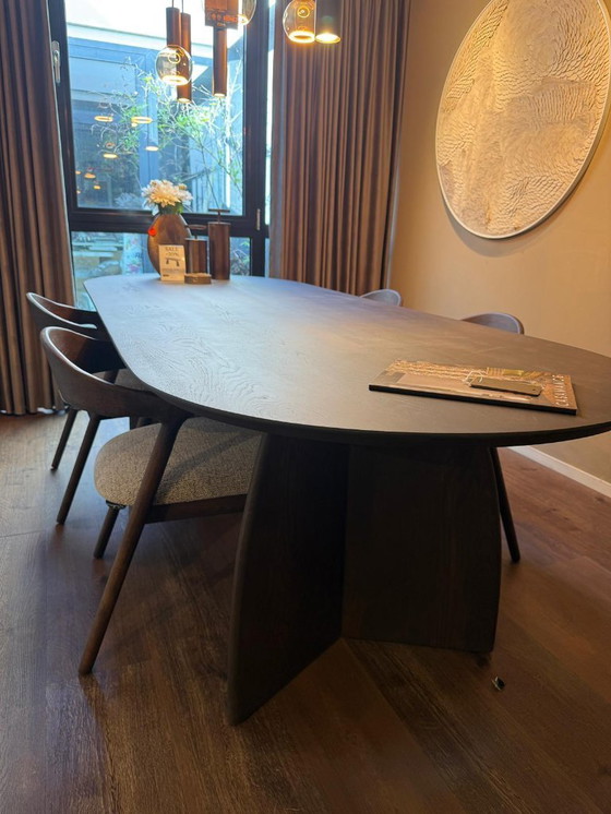 Image 1 of Mesa de comedor ovalada plana Giulia de 260 x 105 cm - Madera wengué