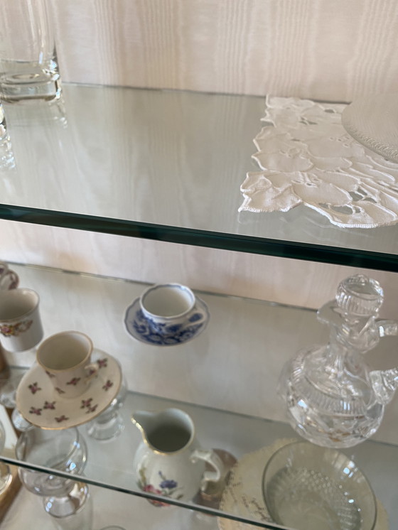 Image 1 of Elegante vetrina Bussandri (senza contenuto)