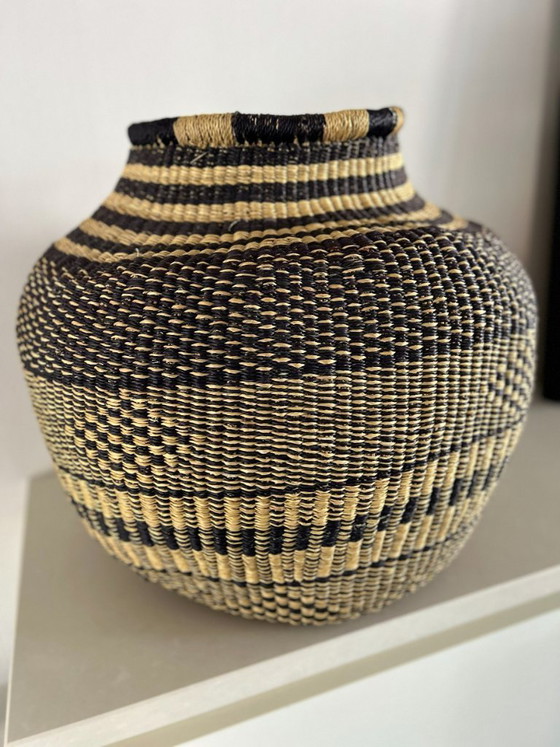 Image 1 of Handwoven basket / vase – from a cooperative in Africa