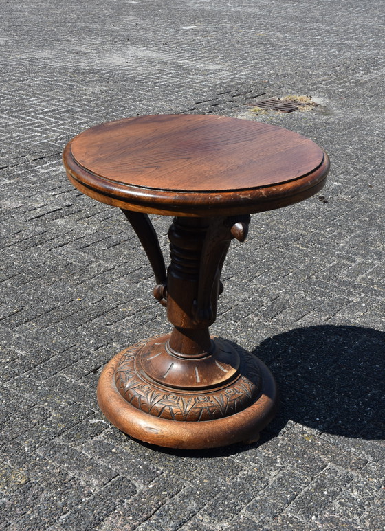 Image 1 of Tavolino rotondo in rovere massello per piante