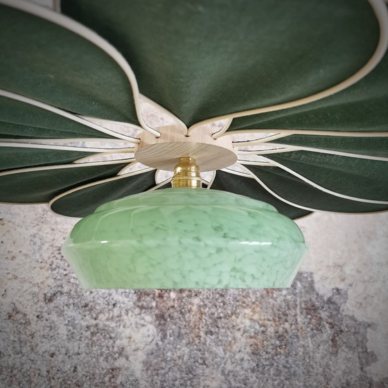 Image 1 of Lampada a sospensione a forma di fiore in rattan e lino color verde abete – Artisan Lighting