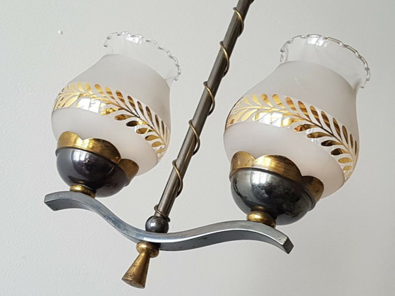 Image 1 of Vintage plafondkroonluchter uit de jaren 1950, messing en metaal met patina.