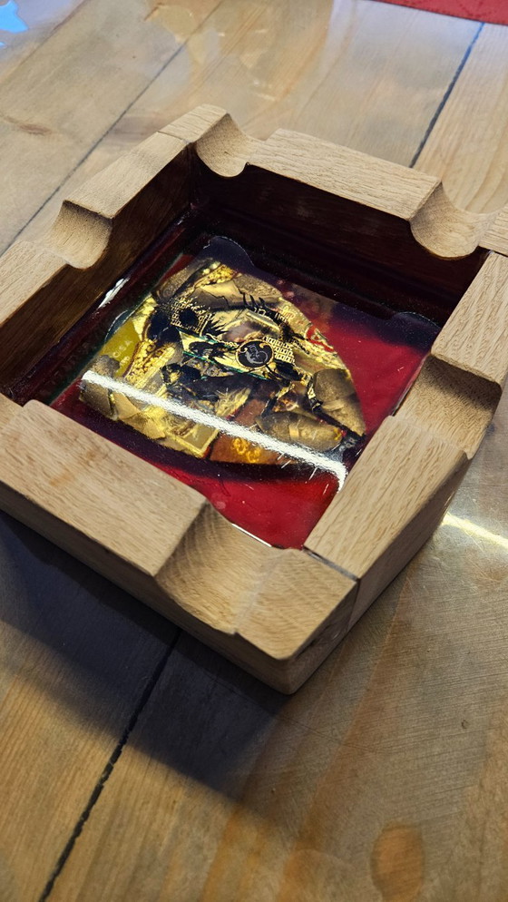 Image 1 of Exclusive Artequi "Ferrari Tribute" Ashtray – Handcrafted from Thin Oak & Epoxy – 1947 Heritage Edition
