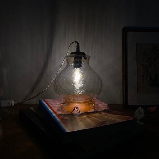 Antique tulip-shaped portable lamp in clear and gold glass