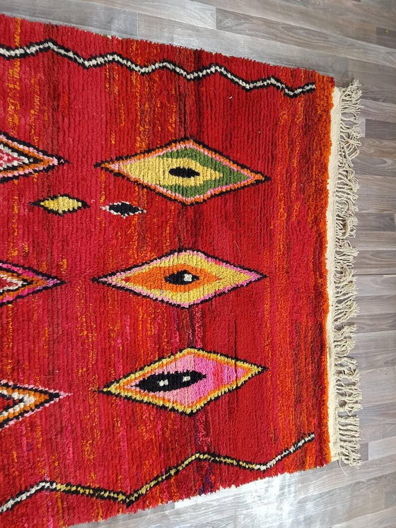 Tapis berbère marocain décoré 250cm x 150cm – Wool (photo 5 of 10)