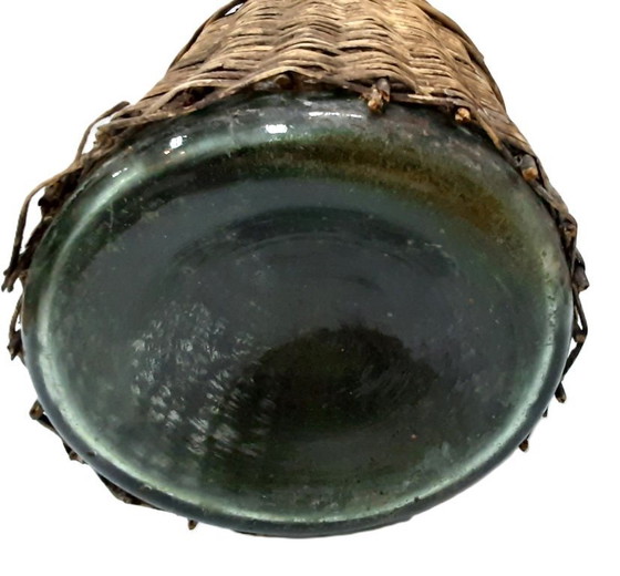 Image 1 of Dame-jeanne ancienne en osier, H 38 cm P 20 cm