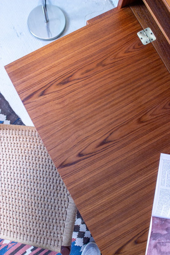 Image 1 of Vintage secretair bureau, dressoir, bijzettafel, teak, Hundevad bureau