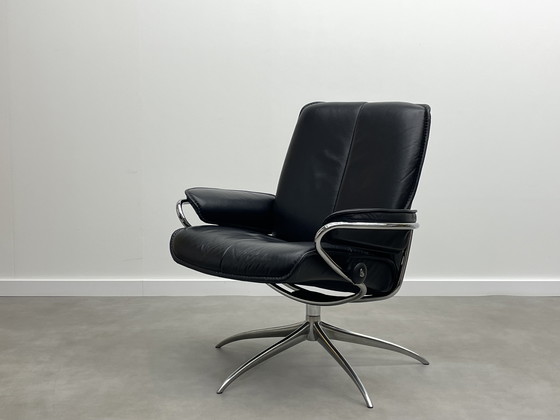 Image 1 of Fauteuil Stressless City à dossier bas