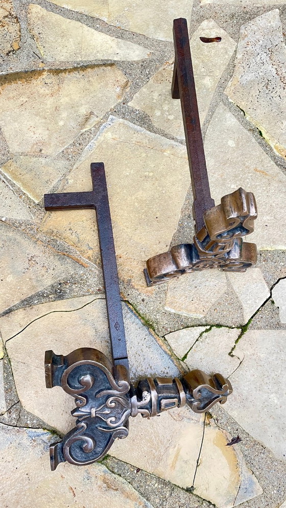 Pair of Vintage Solid Brass Fire Dogs – Candle holders, Cast Iron (photo 12 of 36)