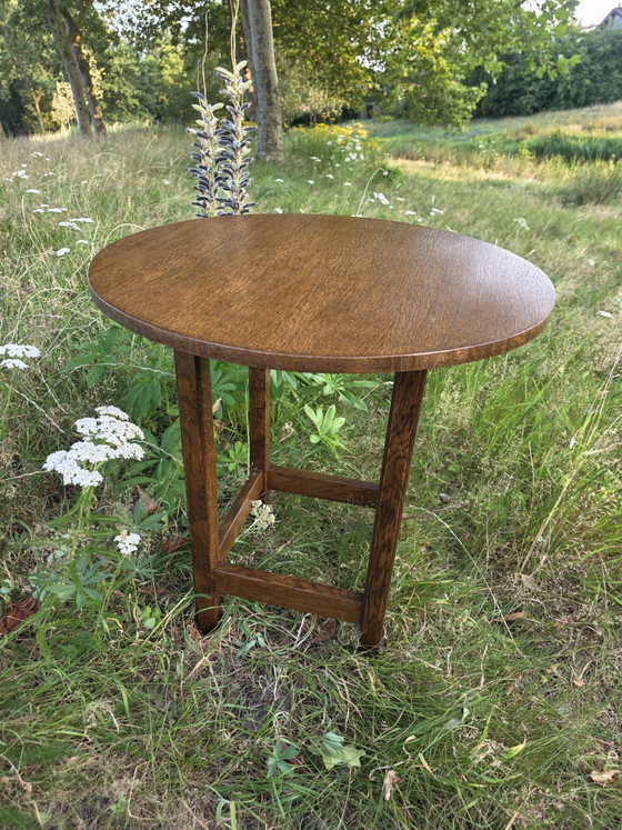 Image 1 of Exclusive Amsterdam School side table – Solid quarter-sawn oak – ca. 1930s