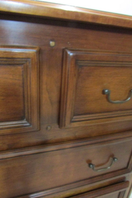 Image 1 of Mahogany chest of drawers, 5 quality drawers