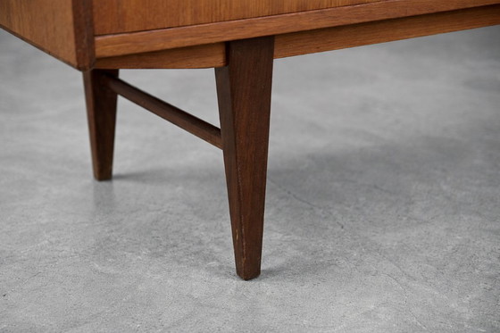 Image 1 of Buffet haut en teck, style scandinave moderne classique vintage, avec tiroirs, années 1960