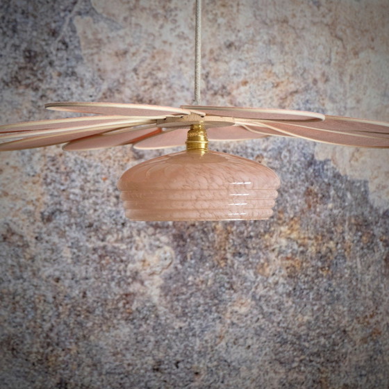 Image 1 of Blozend roze rotan en linnen bloemenhanger - Luminaires Artisanaux