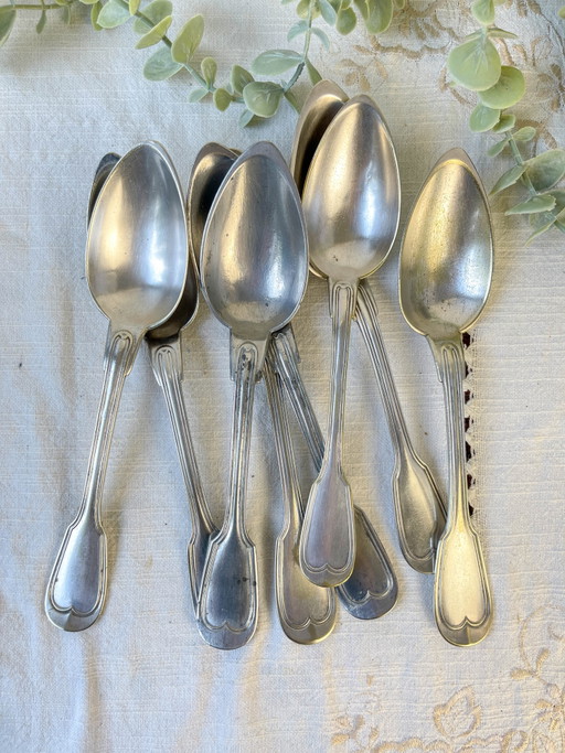 Juego de 8 cucharas de sopa vintage bañadas en plata