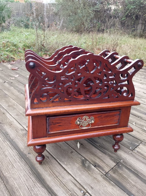 Antiker Zeitschriftenständer aus Holz - PREIS REDUZIERT