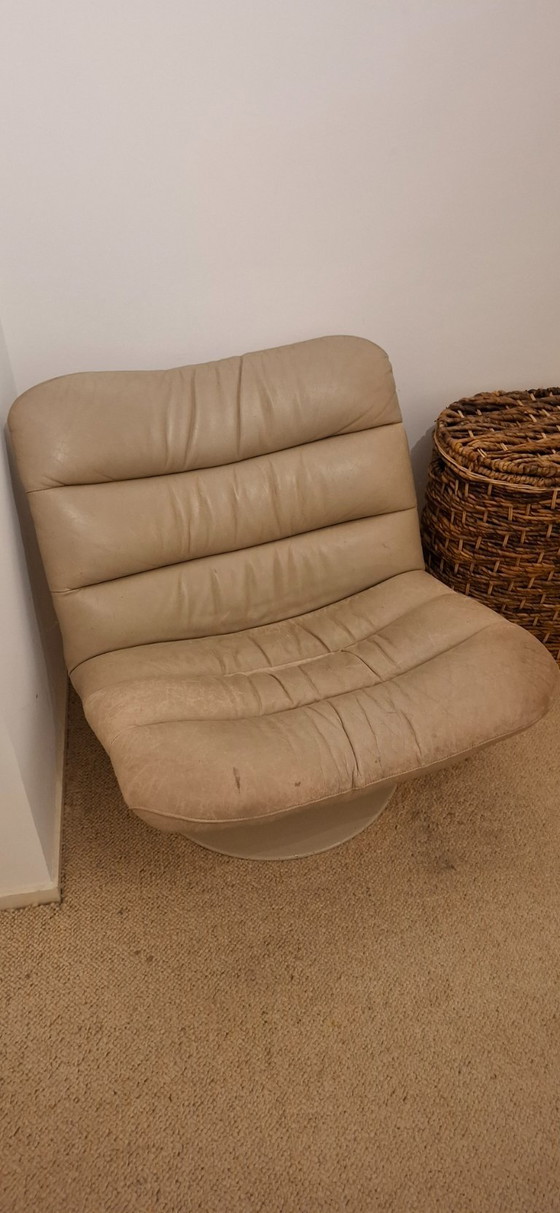 Artifort Leather Armchair, Swivel chairs, Metal, Beige (photo 15 of 15)